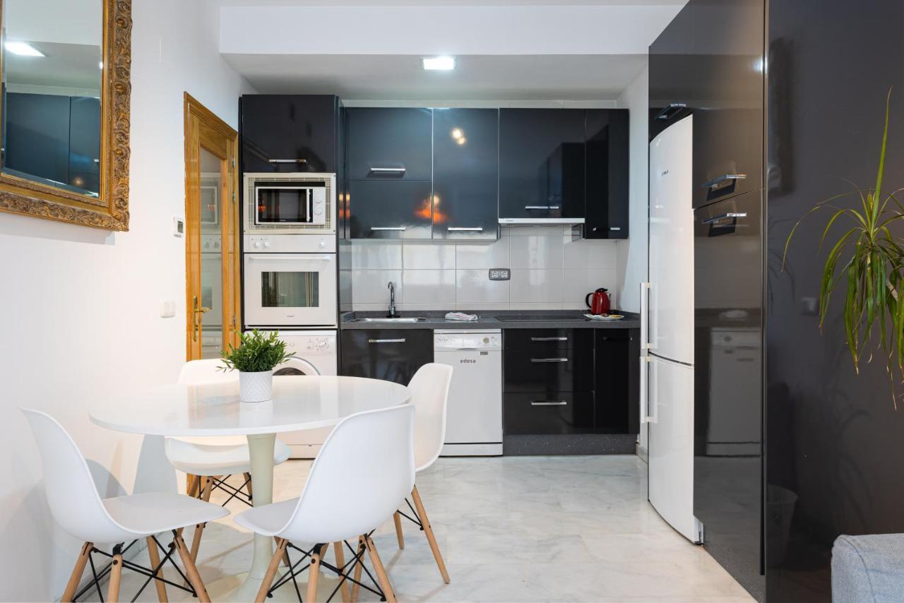 Holidays2malaga Carrera Capuchinos Free Parking Aircon Downtown Lägenhet *