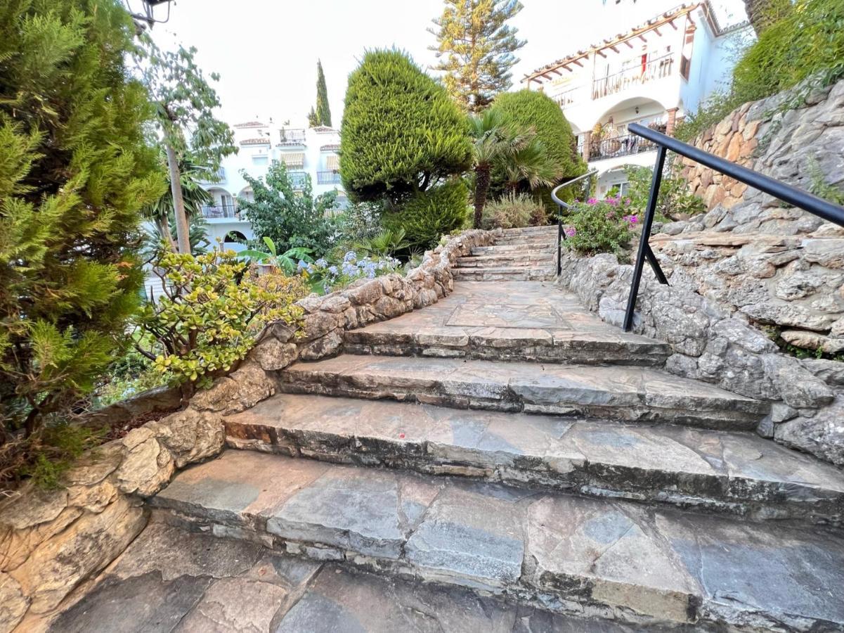 Malagatravelbook Piscina Y Parking Gratis * Malaga