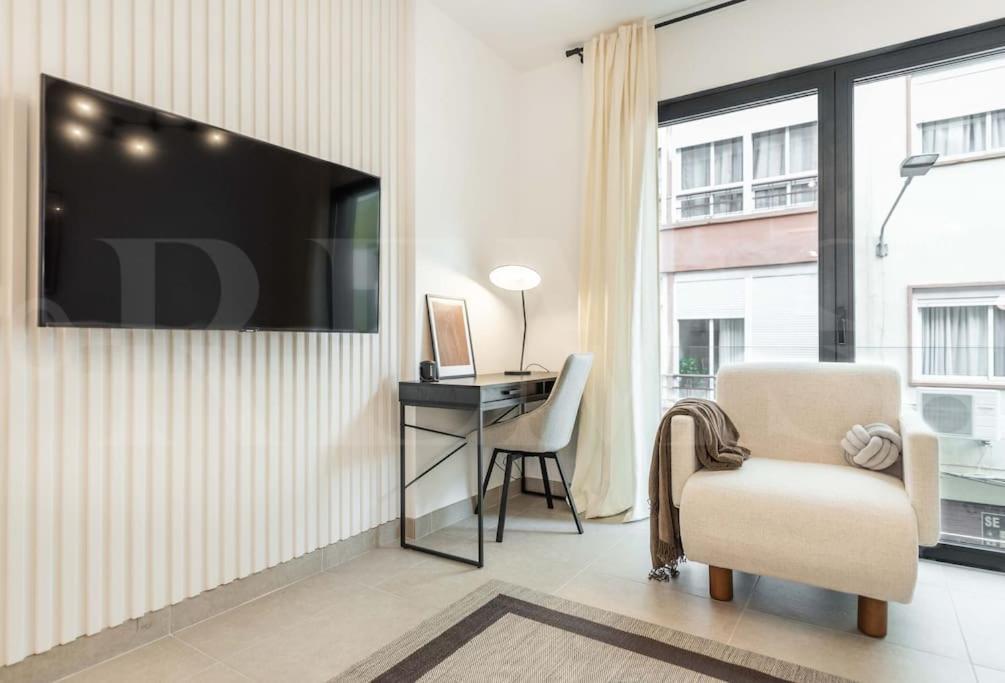 Leilighet Modern With Patio & Parking By Rems *