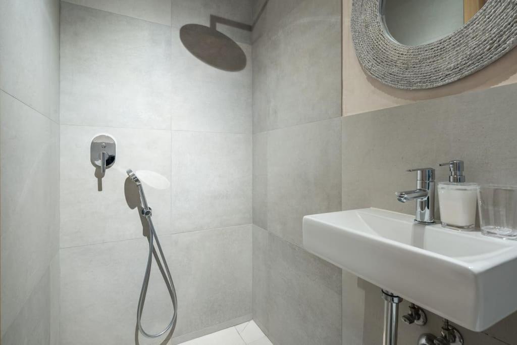 Exclusivo Bajo Frente Al Mar - Playa La Caleta Appartement