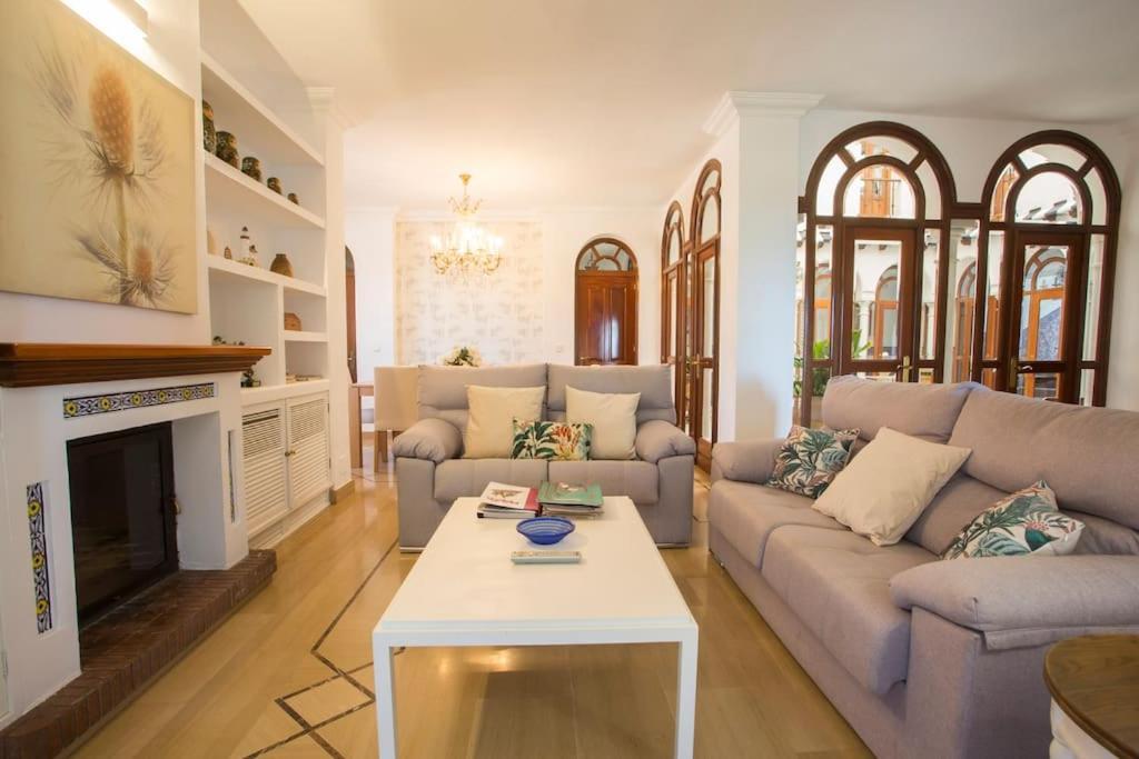 Villa Andalusian On The Sea And The Bay Of