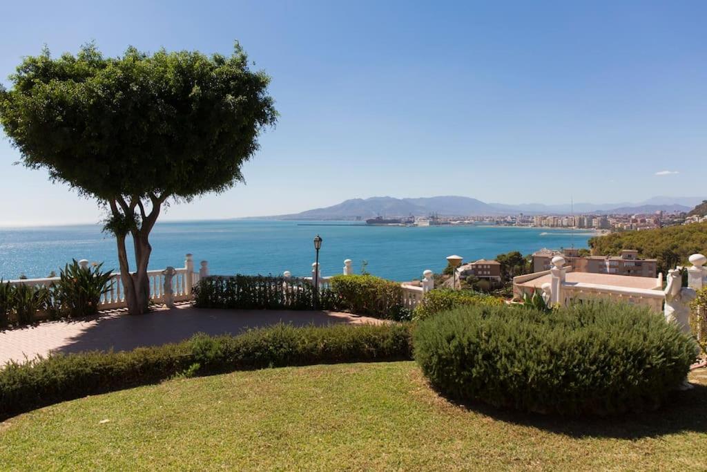 Villa Andalusian On The Sea And The Bay Of *