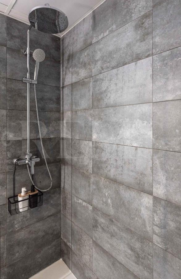 Stylish With Balcony & Parking Near The By Rems Appartement *