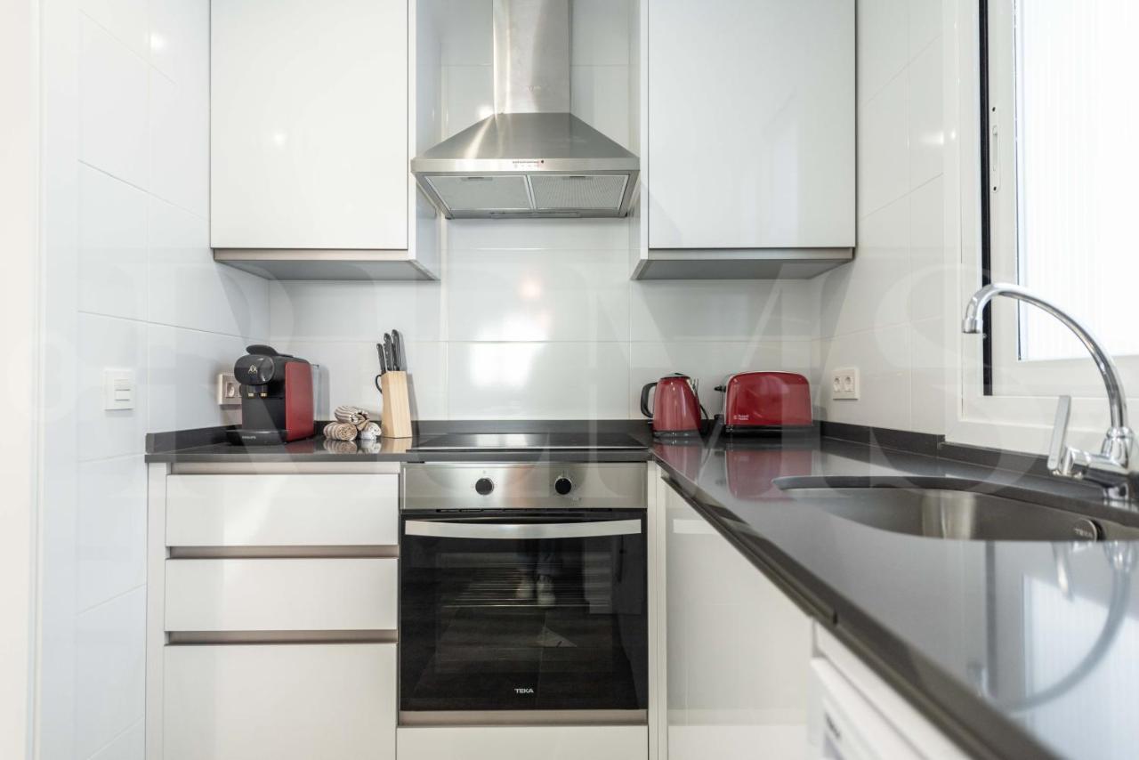 Appartement Stylish With Balcony & Parking Near The By Rems Málaga