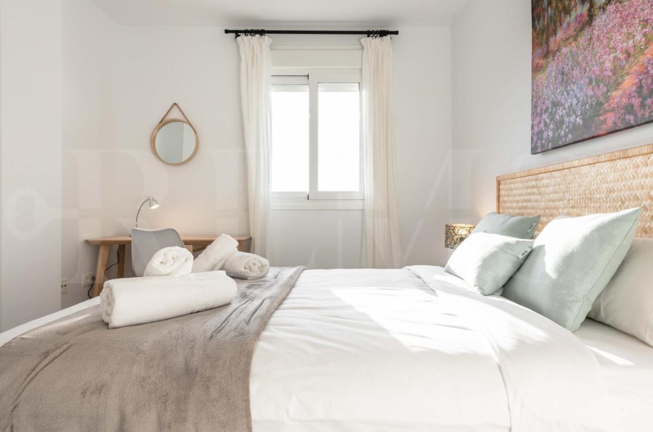 Appartement Stylish With Balcony & Parking Near The By Rems *