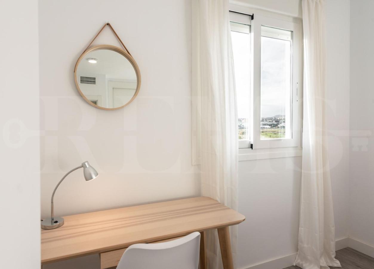 Appartement Stylish With Balcony & Parking Near The By Rems Málaga