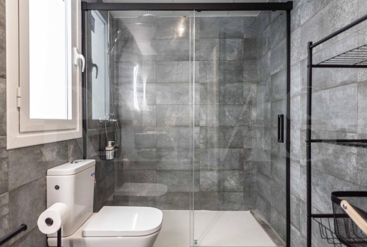 Stylish With Balcony & Parking Near The By Rems Appartement