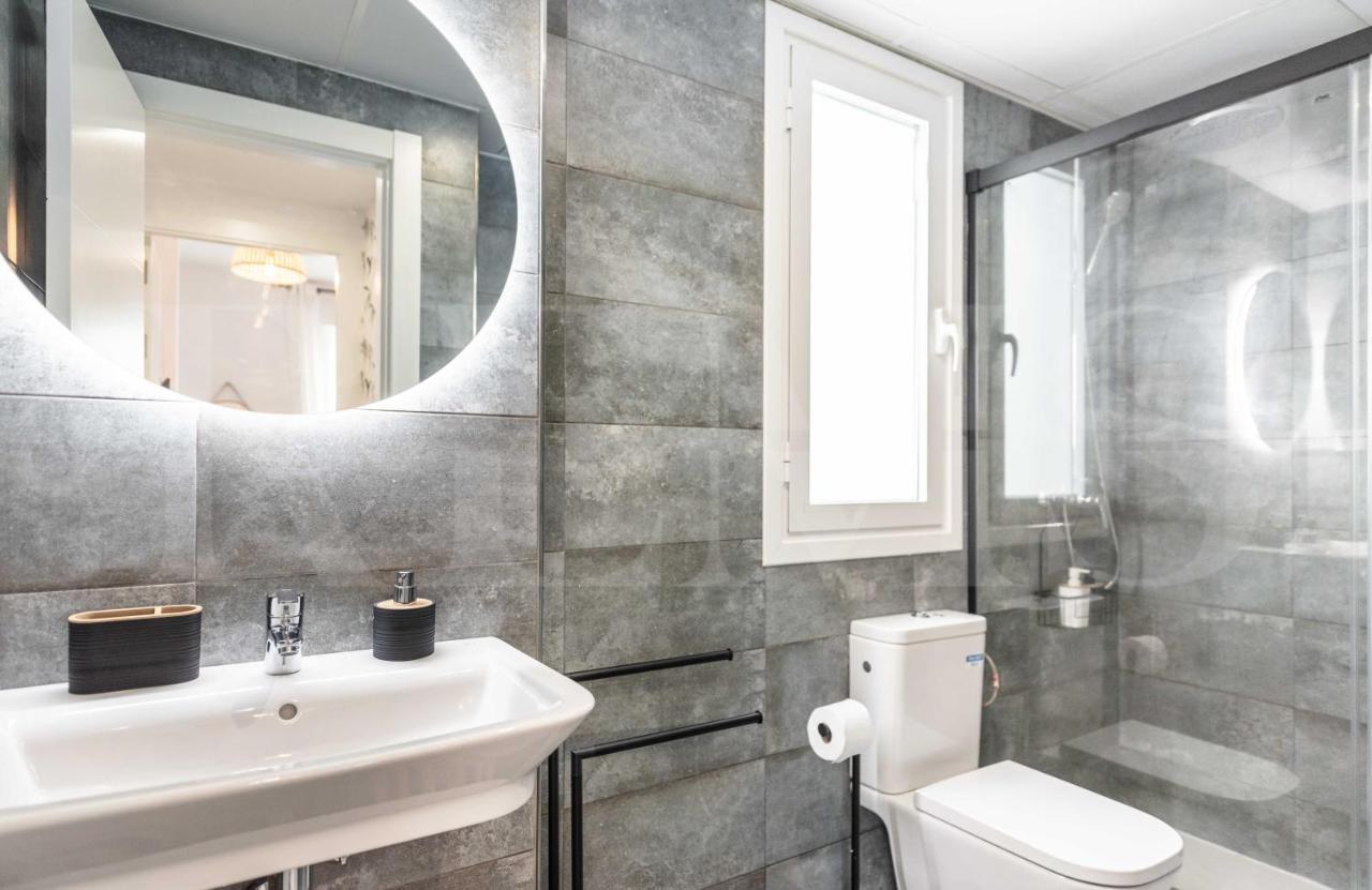 Appartement Stylish With Balcony & Parking Near The By Rems *