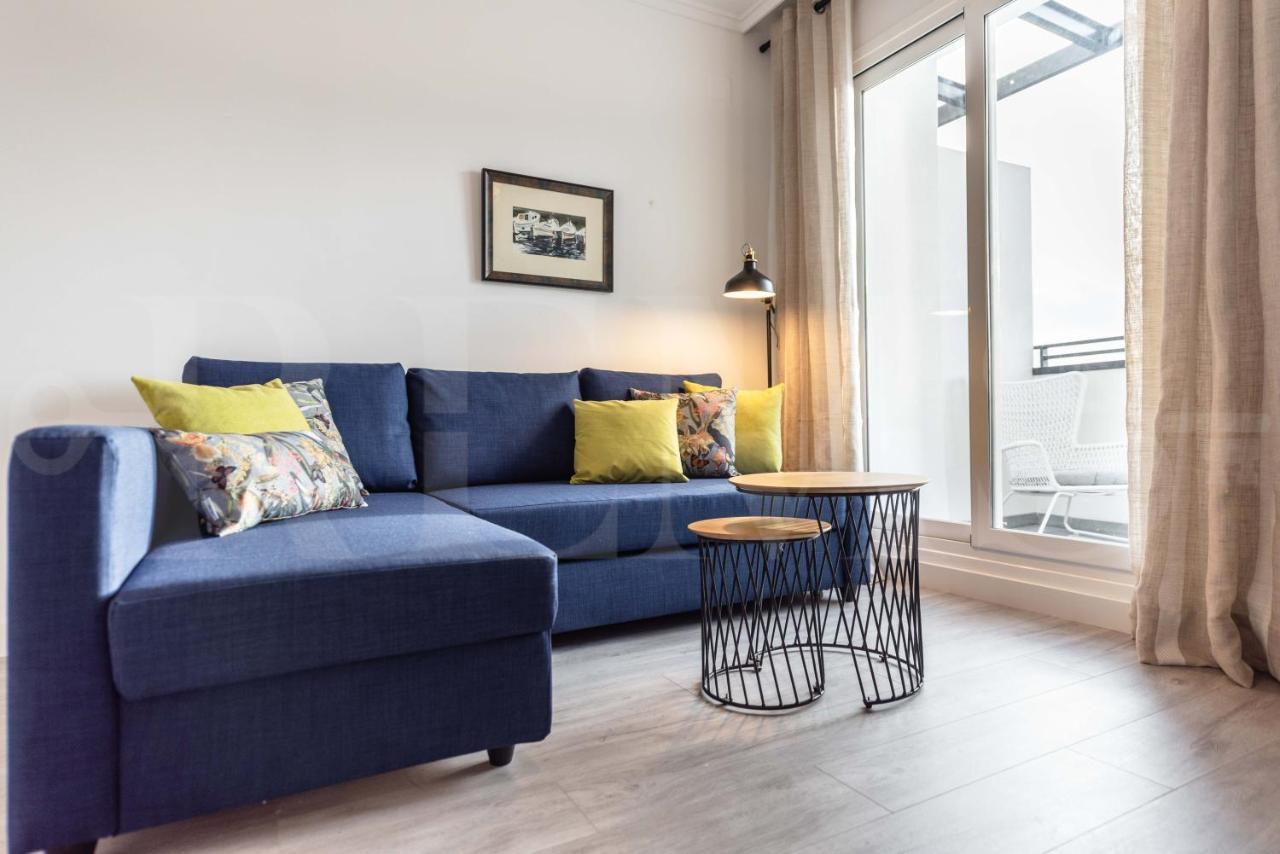 Stylish With Balcony & Parking Near The By Rems Málaga