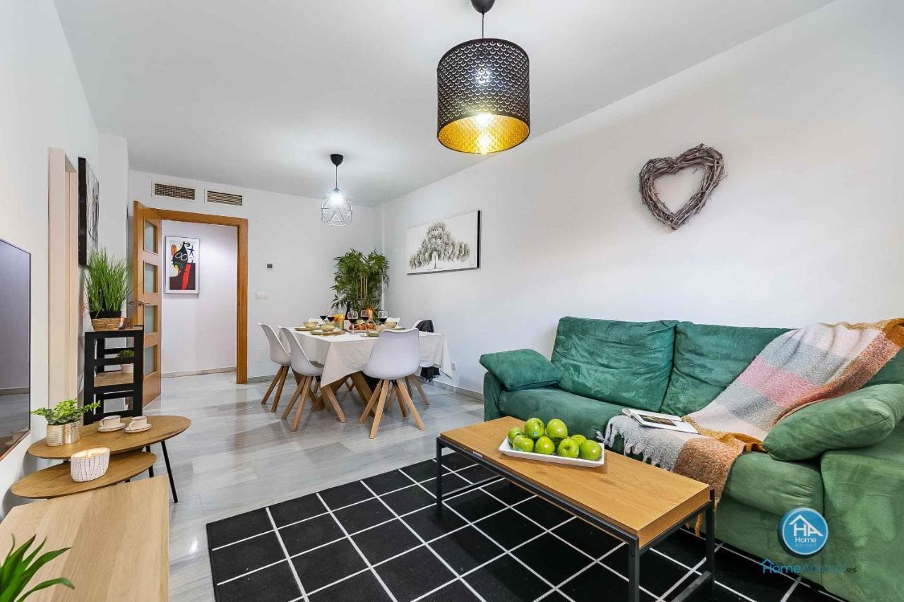 Apartment Bajo Urbano Boutique En Carlos Haya Con Terraza Y Parking *