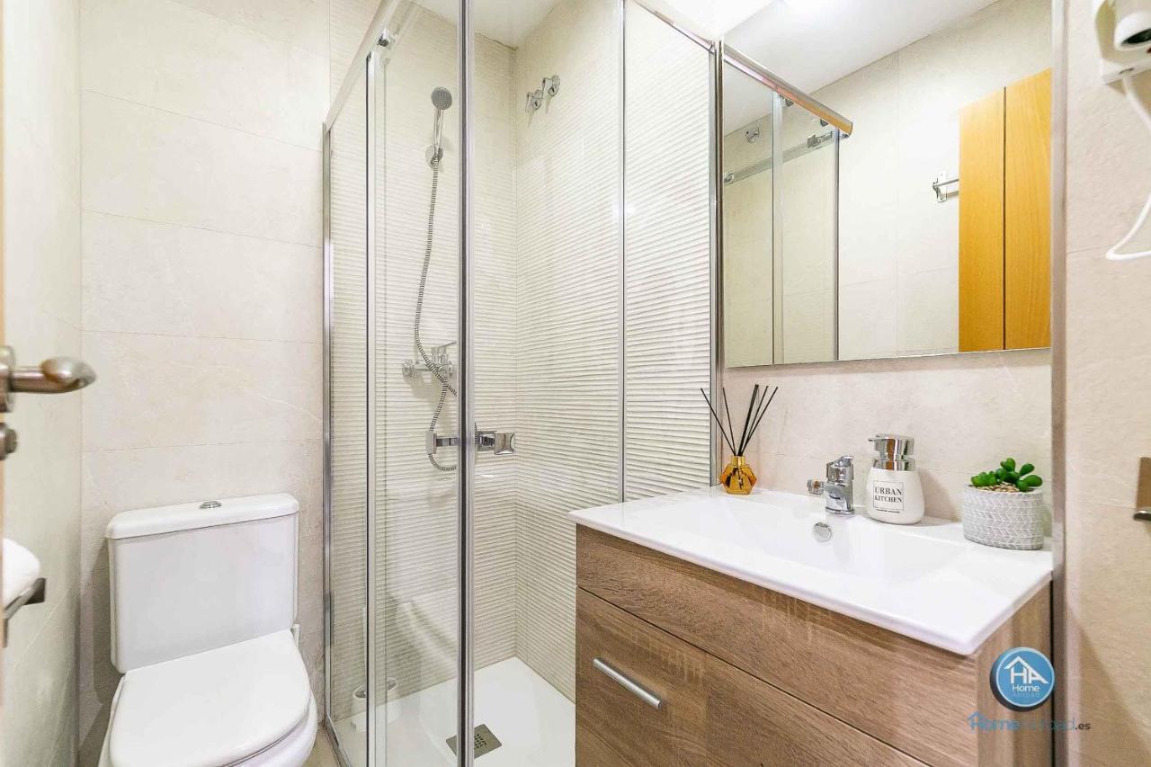 Apartment Bajo Urbano Boutique En Carlos Haya Con Terraza Y Parking Malaga