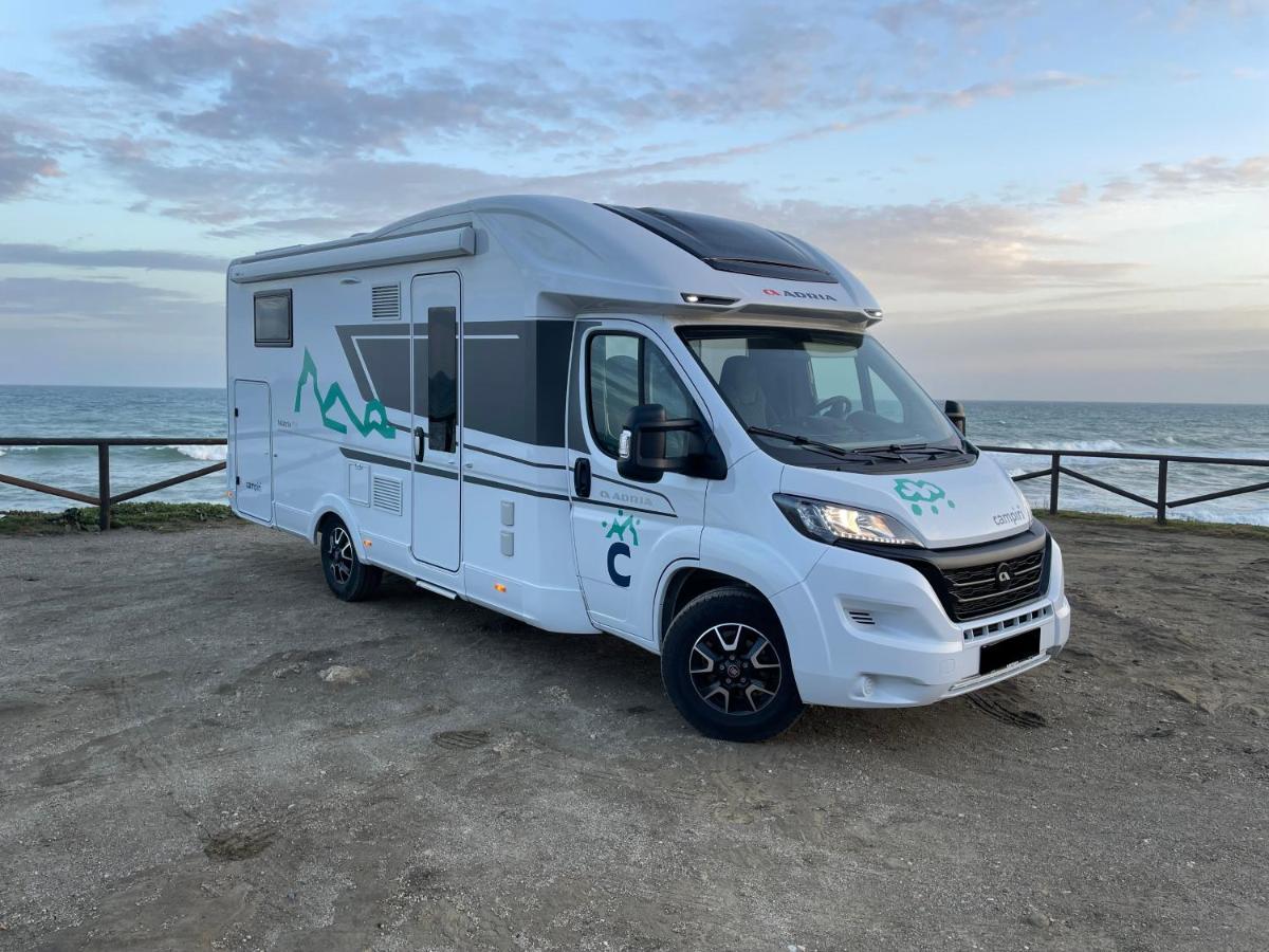 Campiri Base - Motorhome & Rvs Company Hotel en barco *