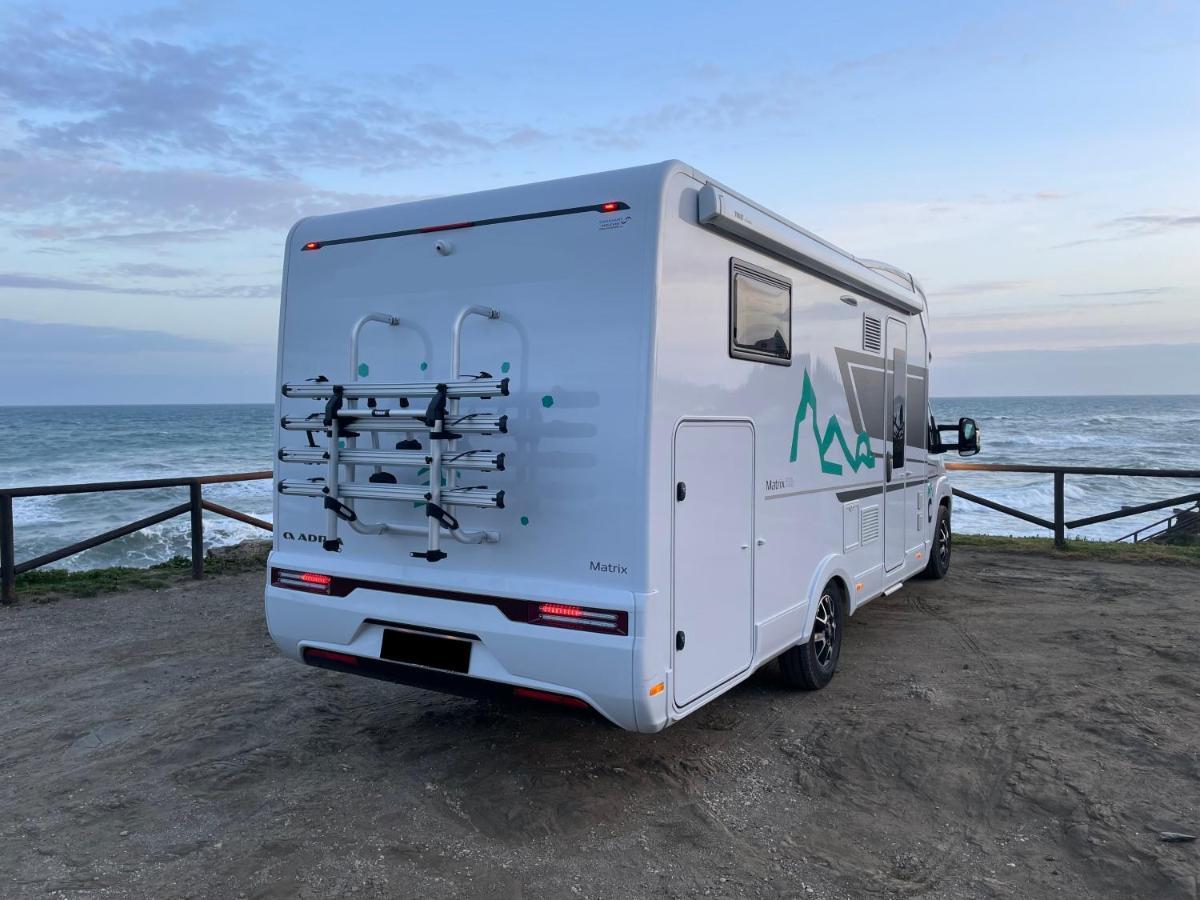 Campiri Base - Motorhome & Rvs Company Hotel en barco *