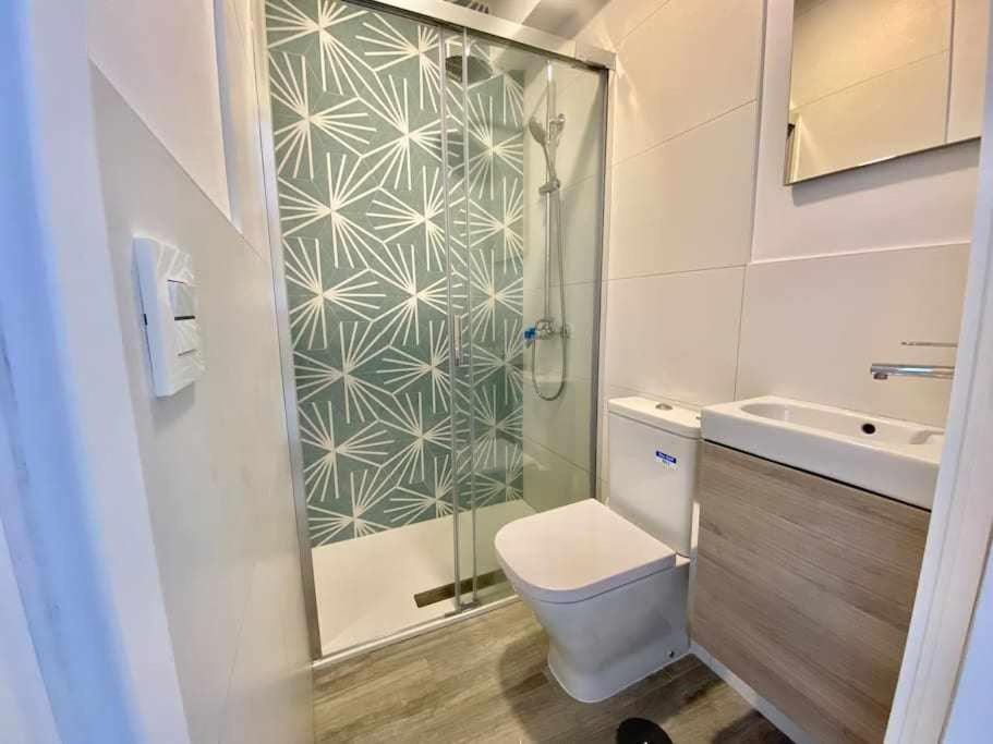 Balneario Estudio Con Terraza Playa A 400m Málaga