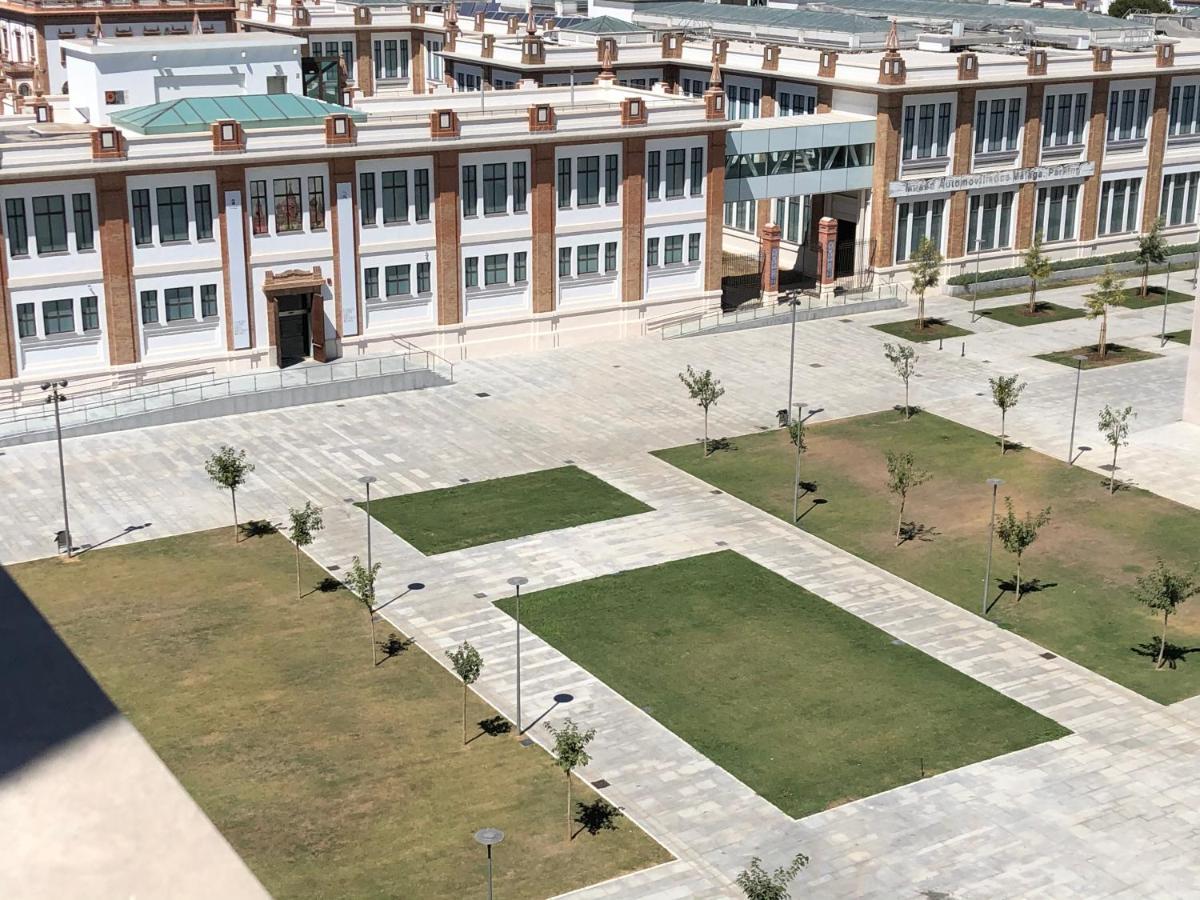 Atico Pacifico Parking Y Piscina Gratis Appartamento *