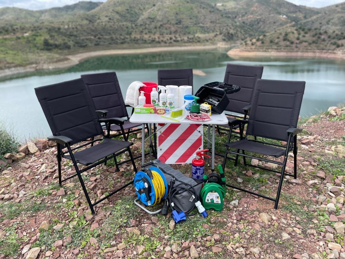 Hotel en barco Campiri Base - Motorhome & Rvs Company *