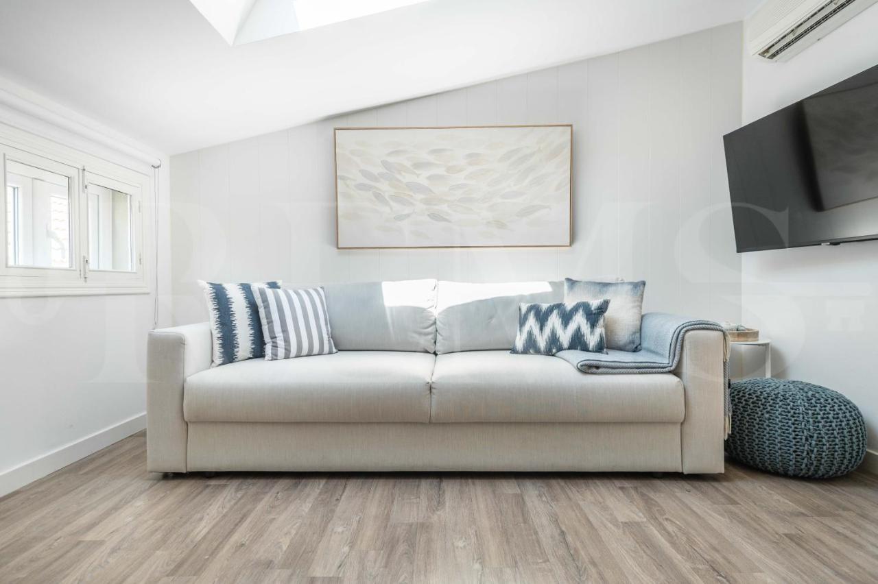 Apartment Coastal Attic In The Heart Of By Rems *
