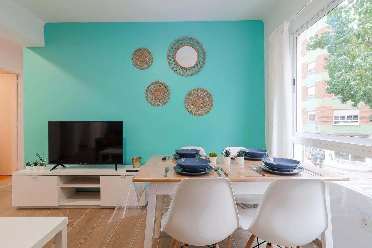 C29 Beutiful & Shiny 4 Bdrm Apartment *
