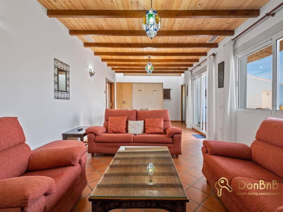 Casa Con 3 En El Tarajal Málaga