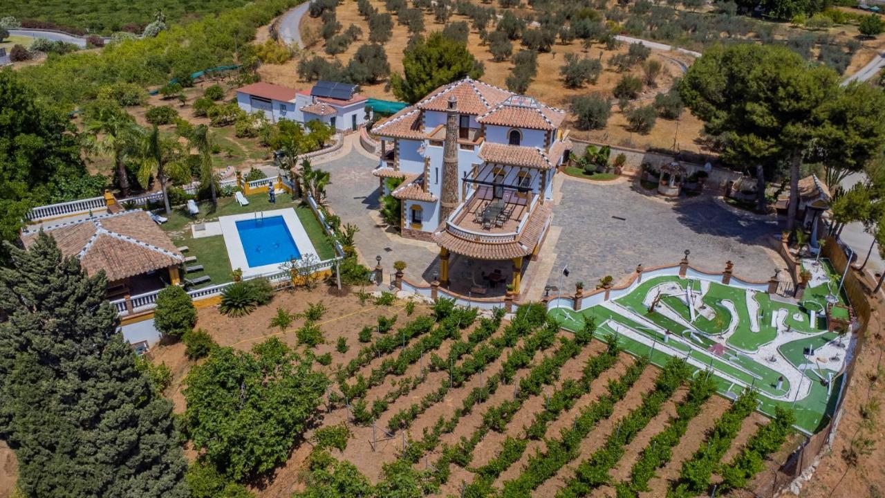 Villa Cubo's Fina & Minigolf Included