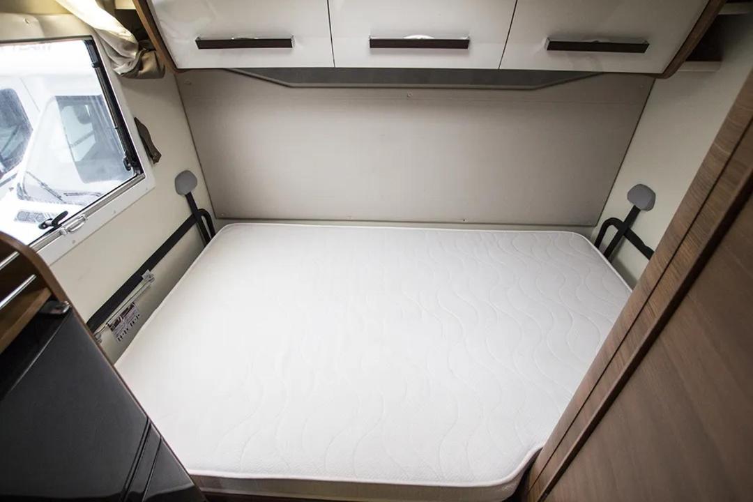 Campiri Base - Motorhome & Rvs Company Hotel en barco Málaga
