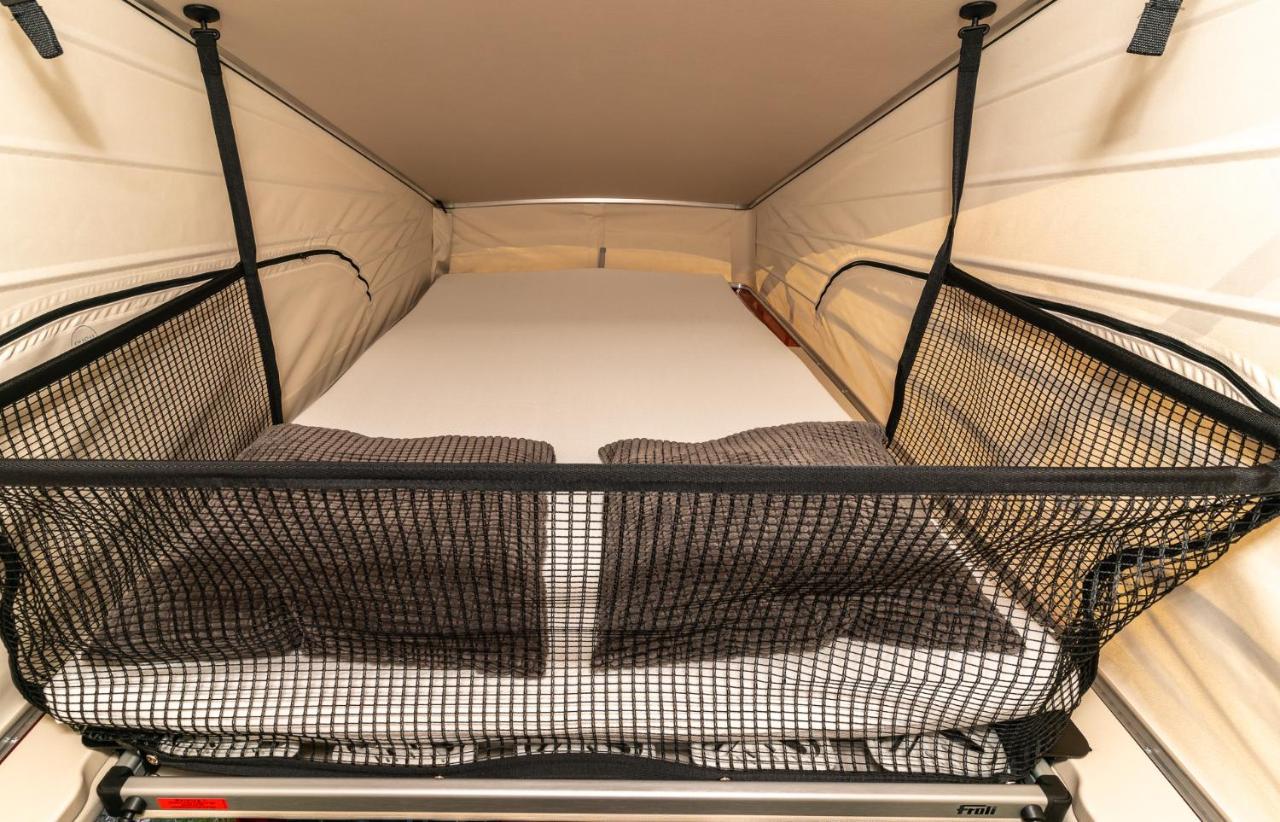 Hotel en barco Campiri Base - Motorhome & Rvs Company *
