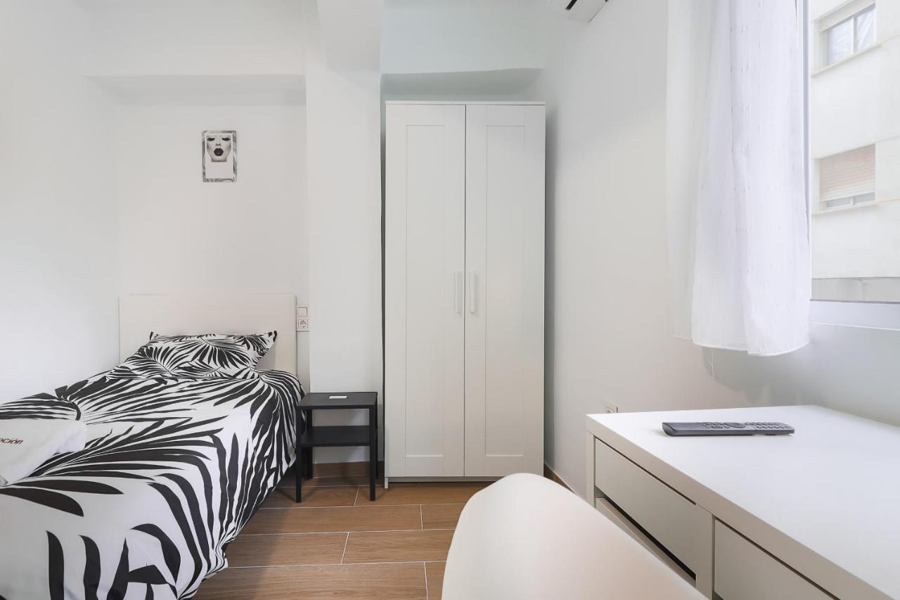 C29 Beutiful & Shiny 4 Bdrm Malaga