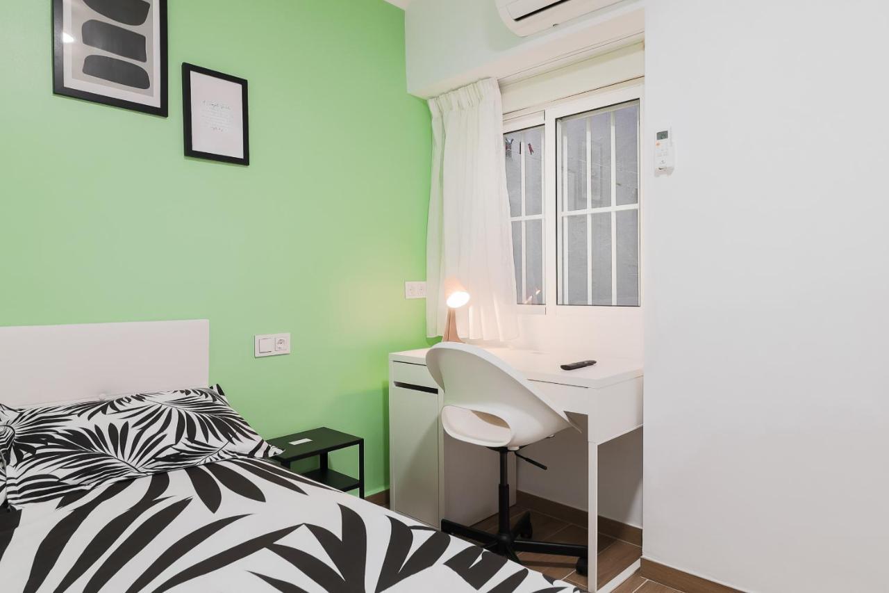 C29 Beutiful & Shiny 4 Bdrm