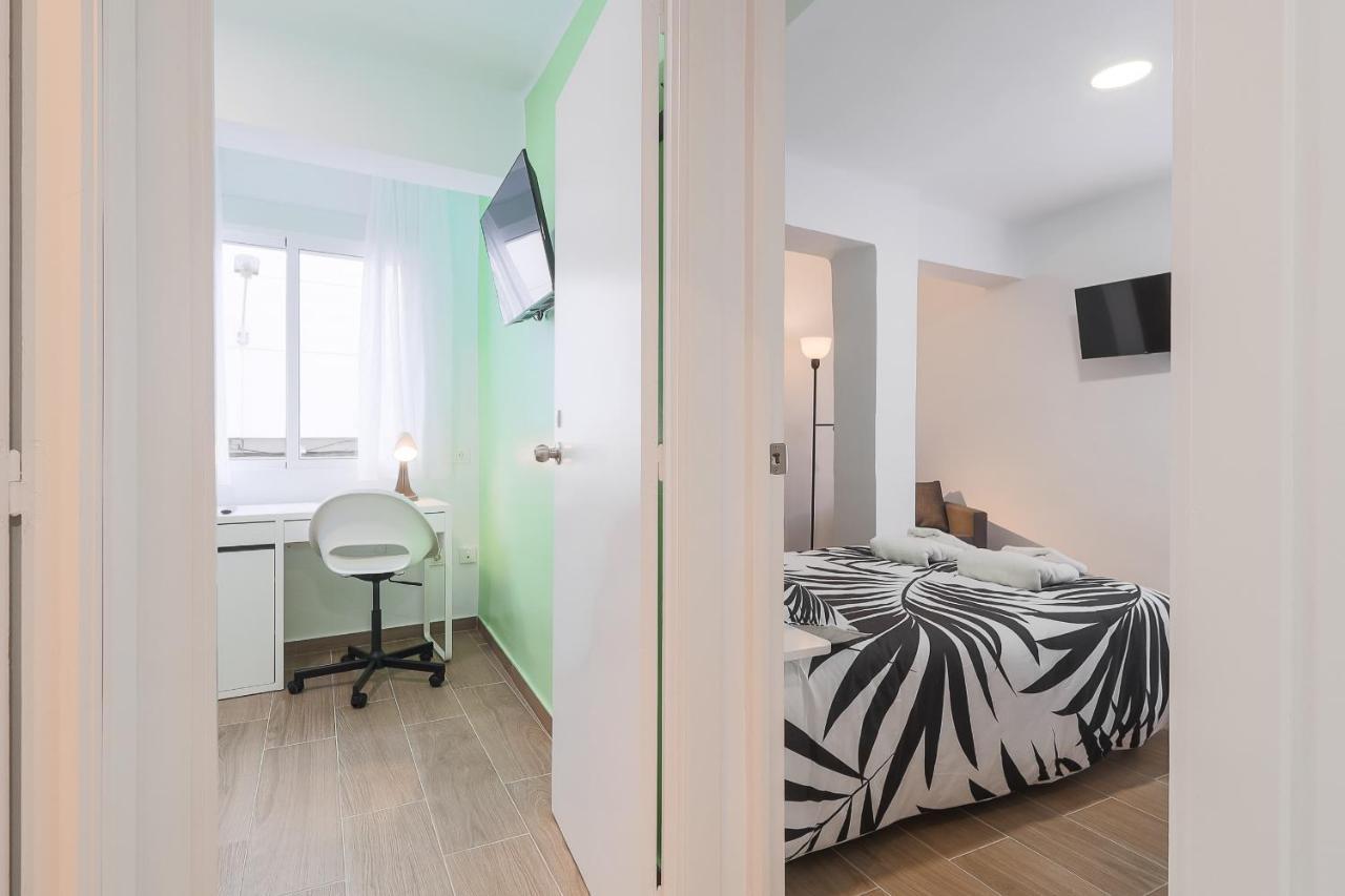 Apartment C29 Beutiful & Shiny 4 Bdrm *