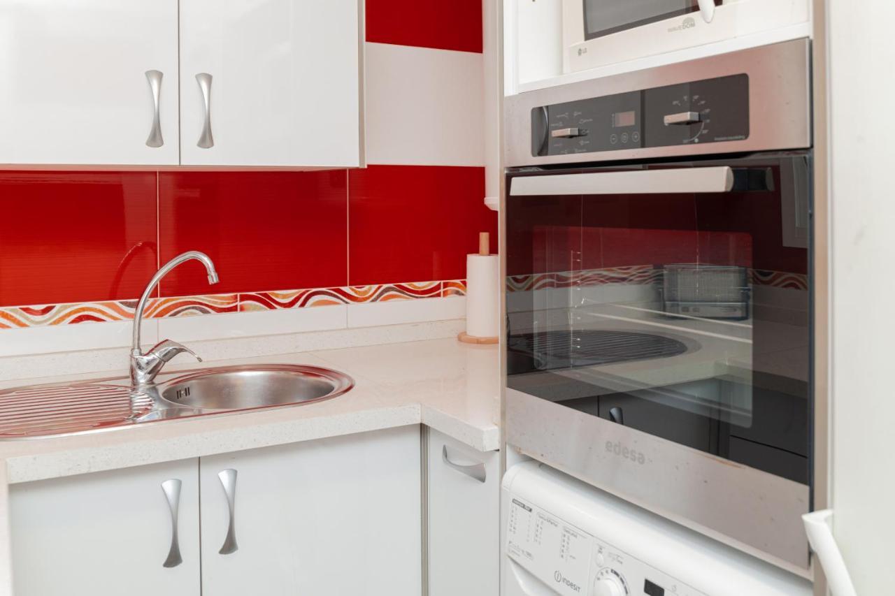 Apartment C29 Beutiful & Shiny 4 Bdrm *