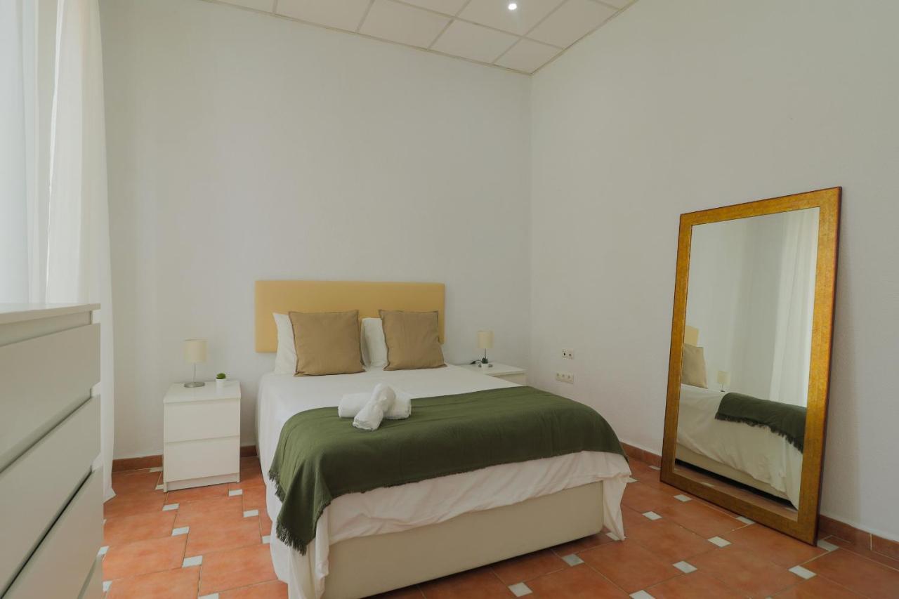 Leilighet C67 - Shiny 6 Bedrooms In Plaza De La Merced *