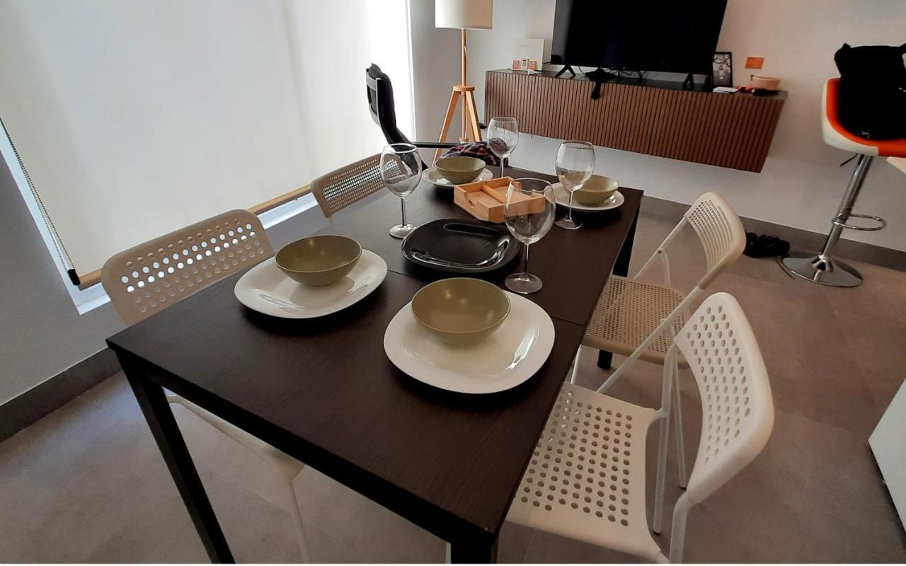 Appartement With Two In The Center Of