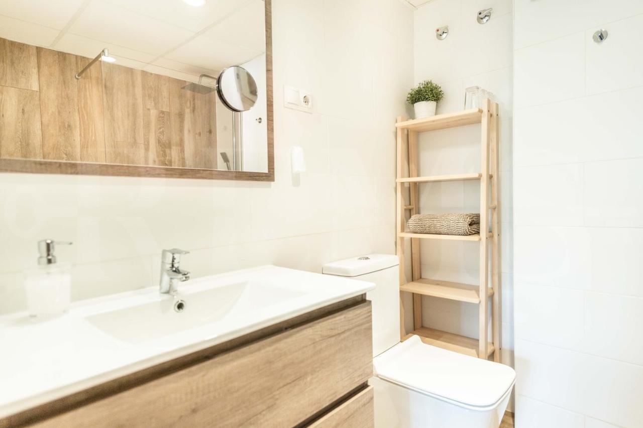 Apartment Spacious Next To Plaza De La Merced By Rems Malaga
