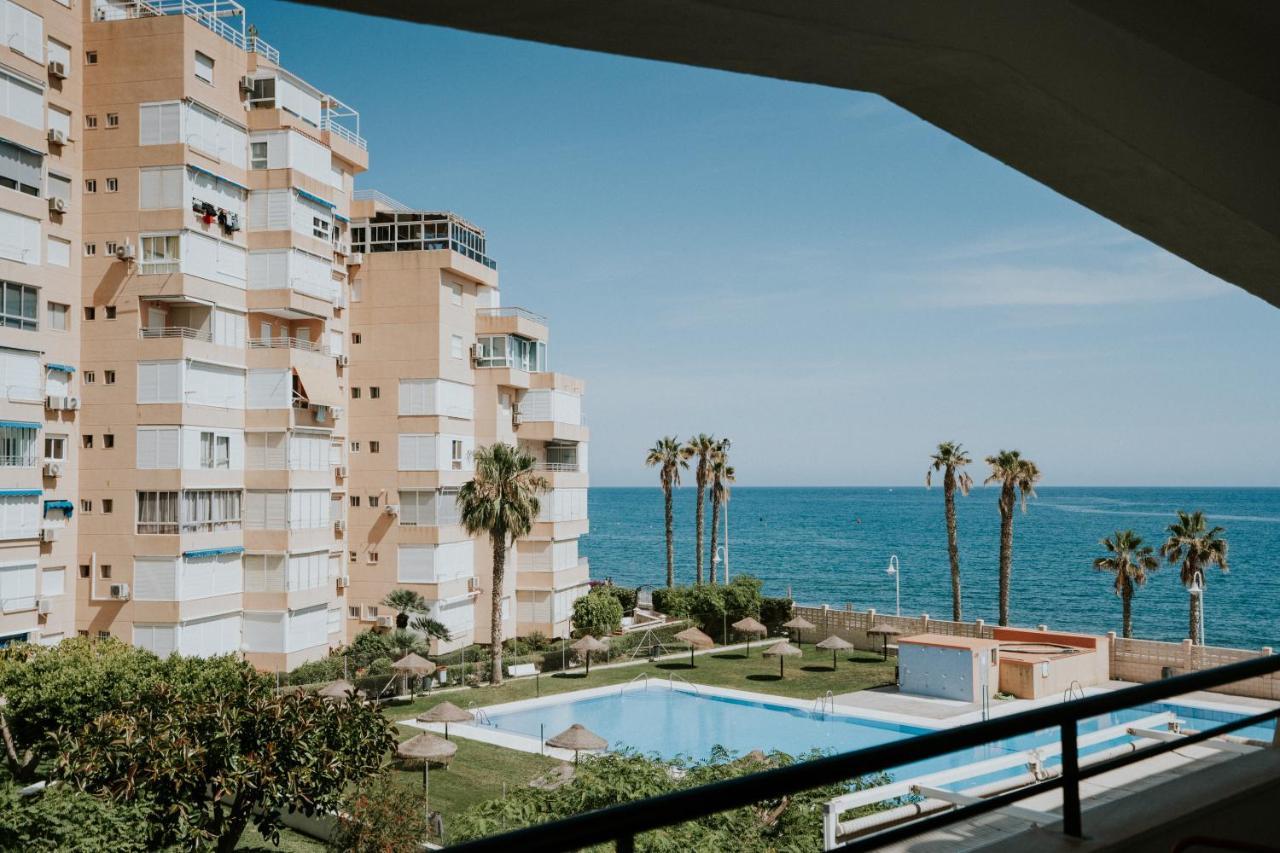 Apto Primera Linea De Playa * Málaga