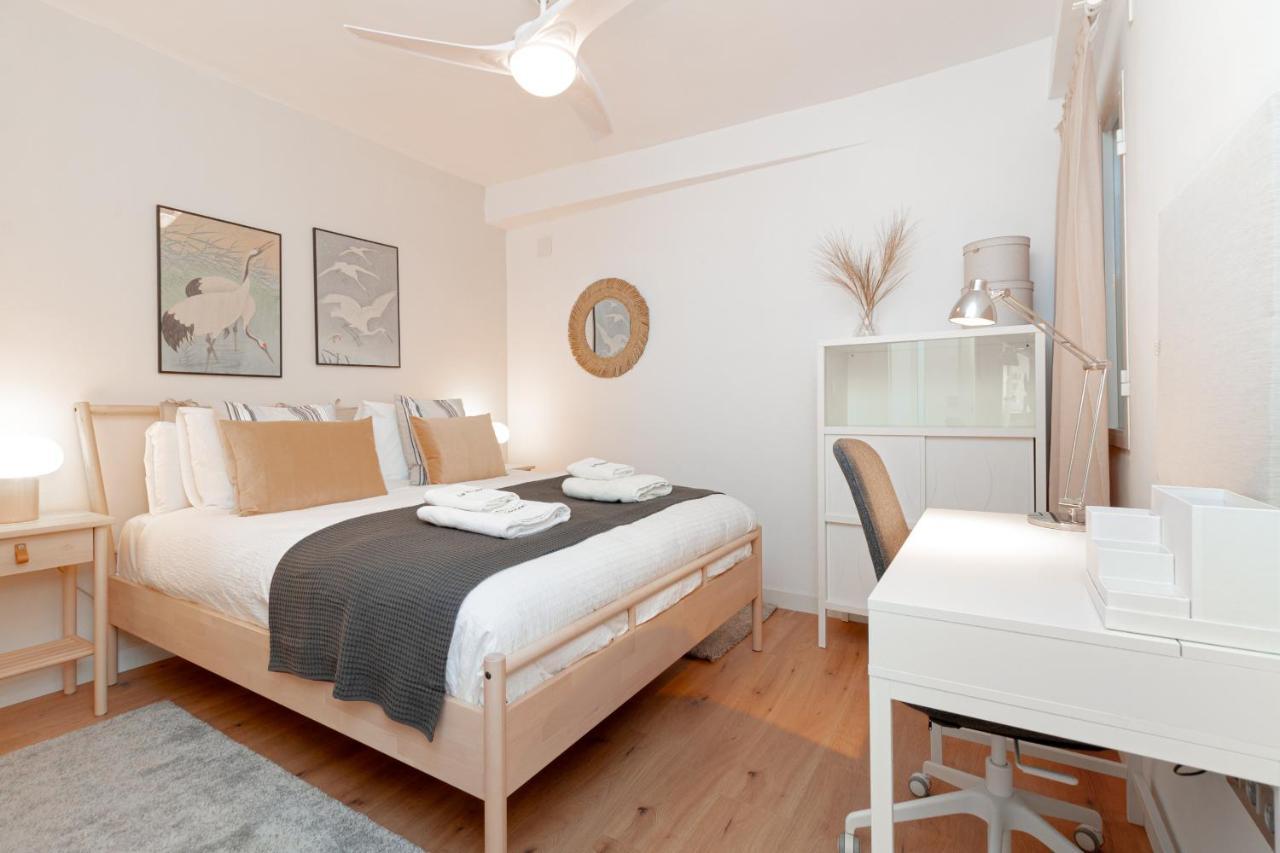 C24 Fantastic 4 Bedroom With Terrace Apartment