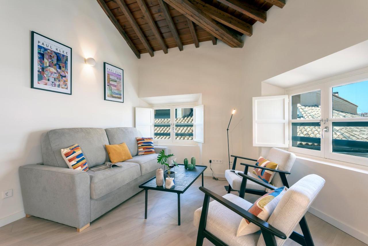 Thyssen Cisneros By Rent Me Appartement