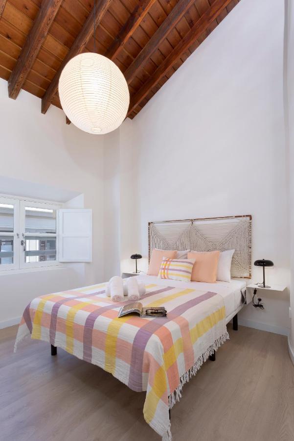 Thyssen Cisneros By Rent Me Appartement