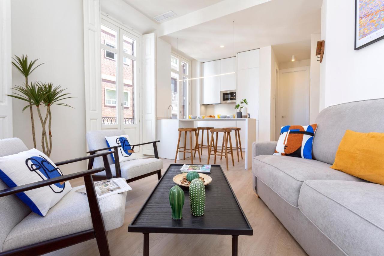 Thyssen Cisneros By Rent Me Appartement *