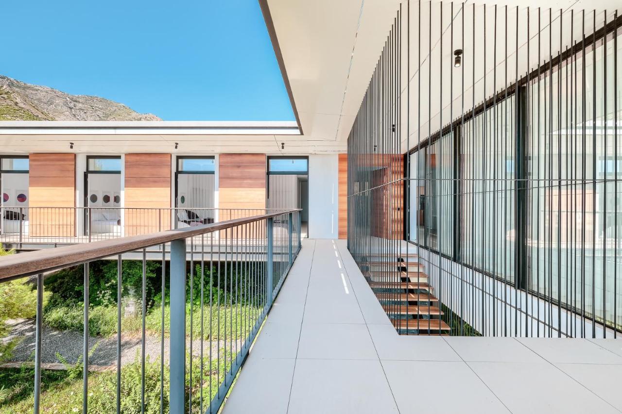 Luxury With Heated Pool, Gym And Cinema