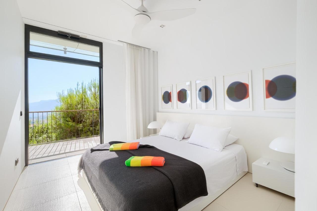 Luxury With Heated Pool, Gym And Cinema *