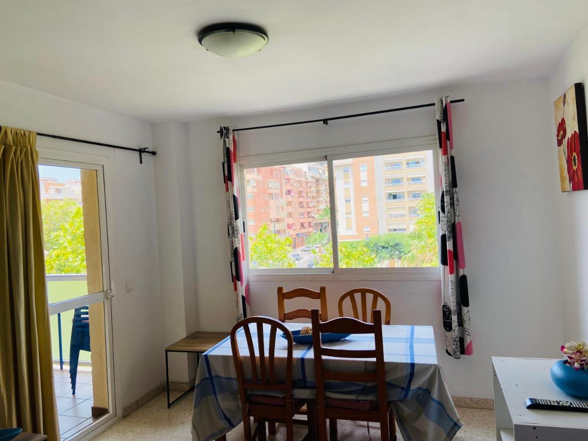 Vivienda De Vacaciones Con Piscina Y Wifi En Teatinos Lägenhet Málaga