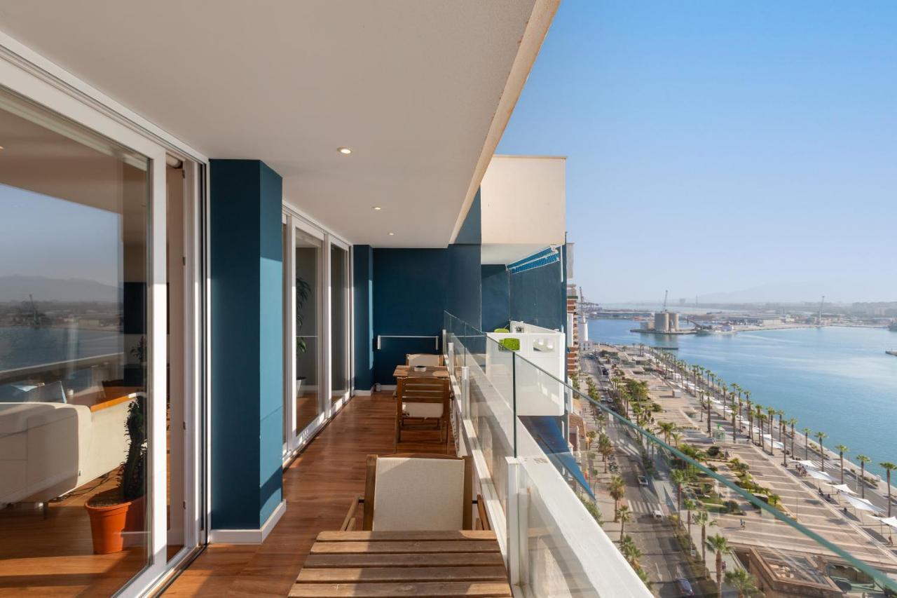 Luxury Beach/port