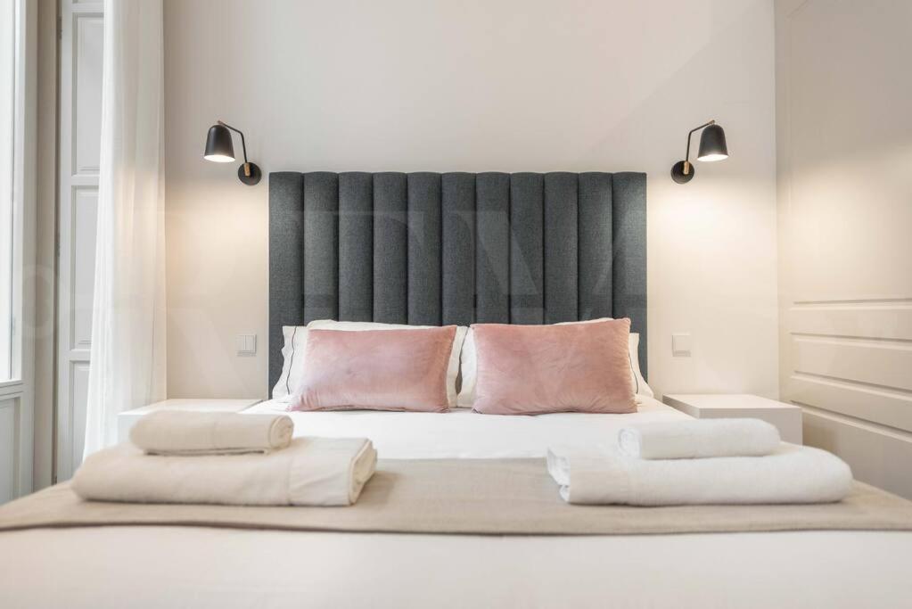 Contemporary Loft In The Historic Center By Rems * Málaga