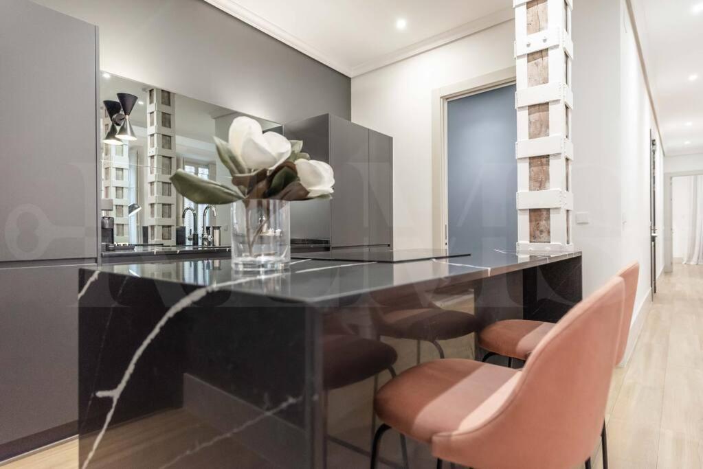 Contemporary Loft In The Historic Center By Rems