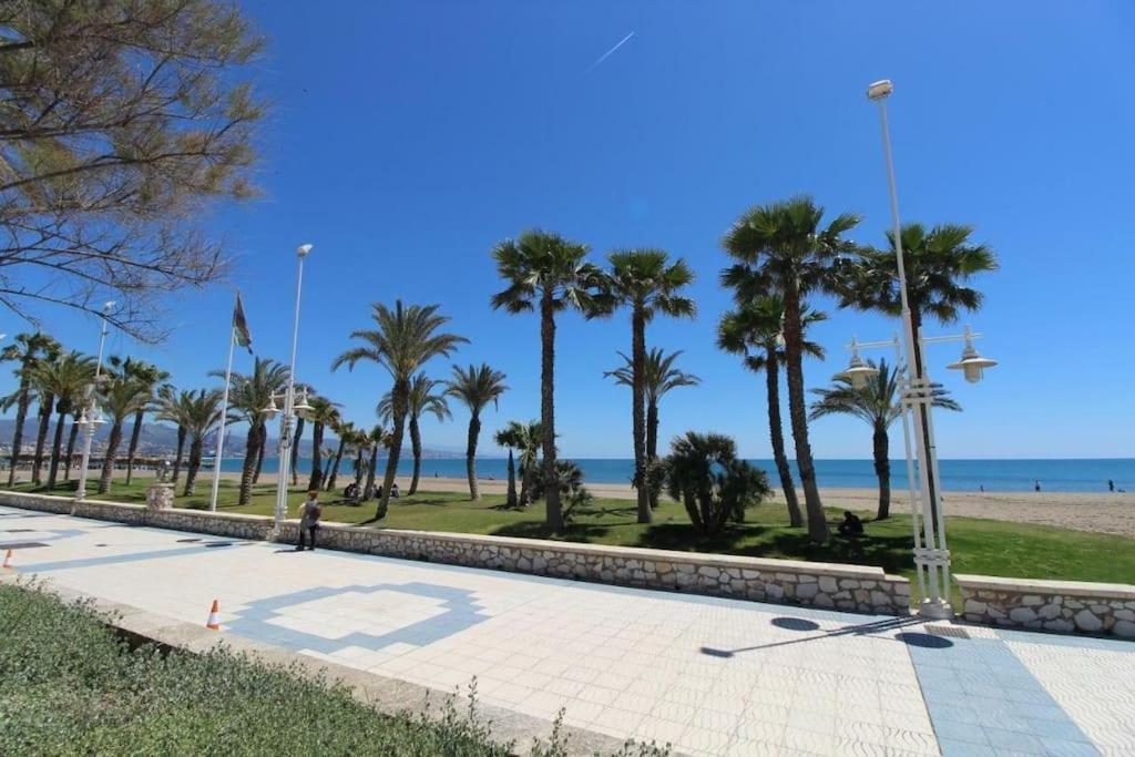 Vacaciones En Playa Misericordia, Cerca Aeropuerto Apartamento Málaga