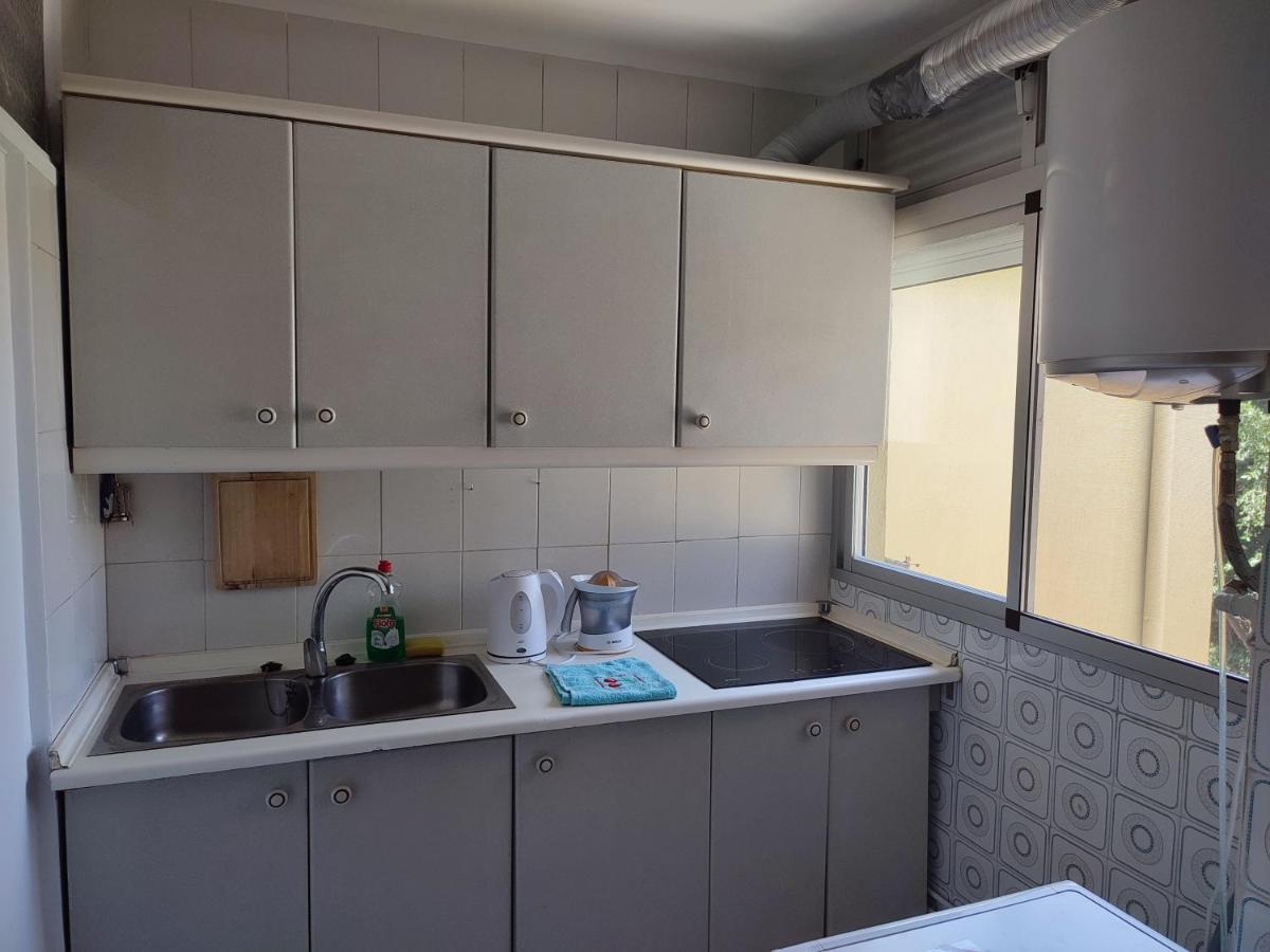 By Sea Guest house *