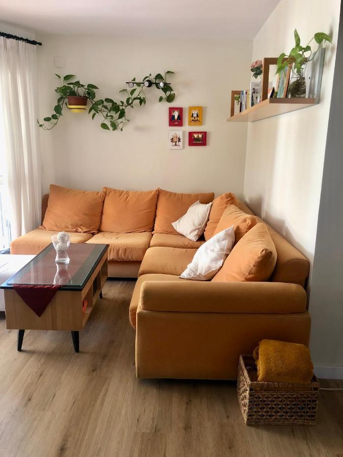 Con Smart Tv En Piso Compartido Con Bano Privado O Compartido Sol Accommodatie bij particulieren