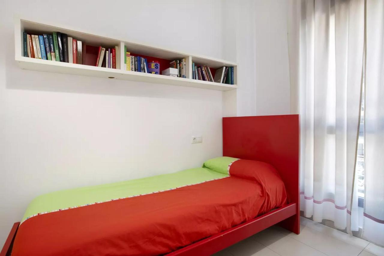 Campus Parking Included Apartment *