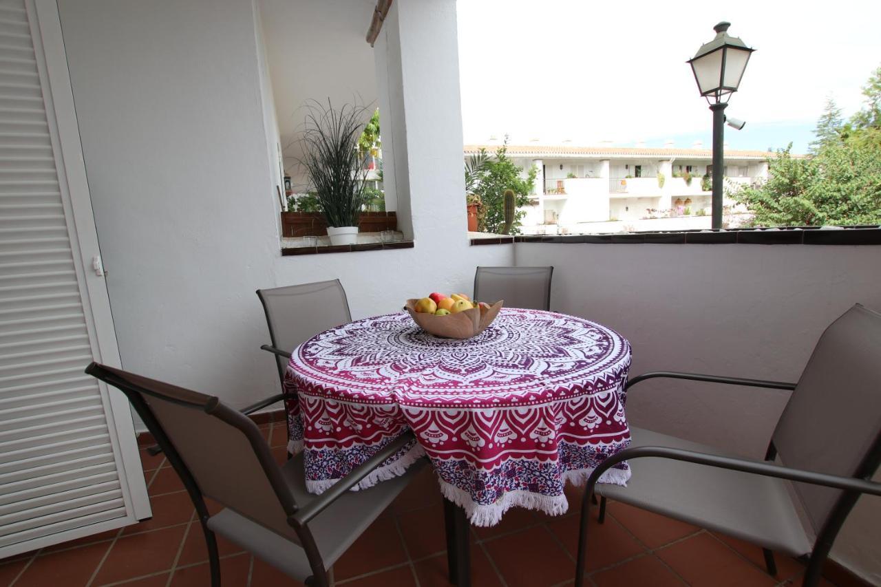Tess Apartamento Buganvilla Lauro Golf Apartamento