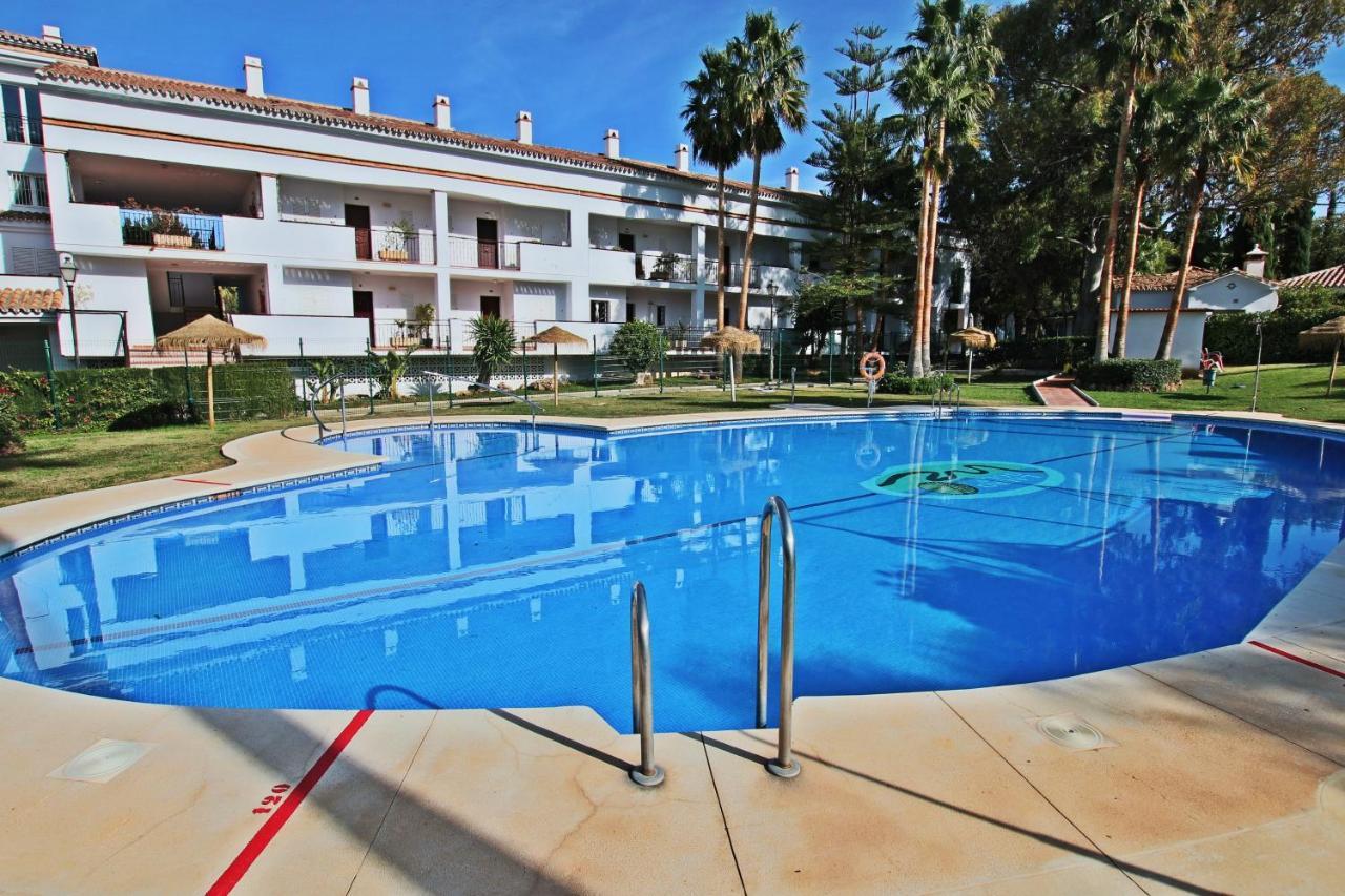 Tess Apartamento Buganvilla Lauro Golf Apartamento